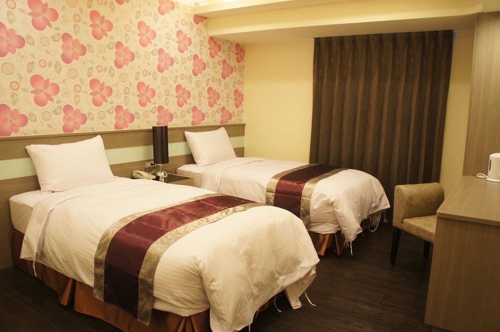 Taichung Saint Hotel Extérieur photo