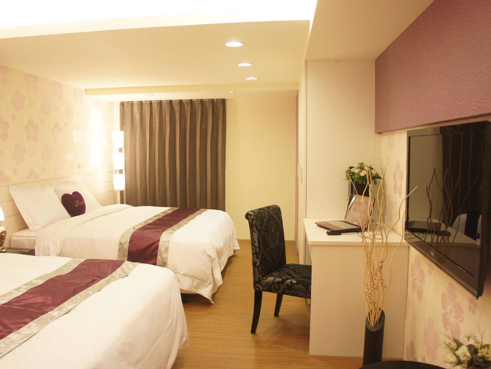Taichung Saint Hotel Extérieur photo
