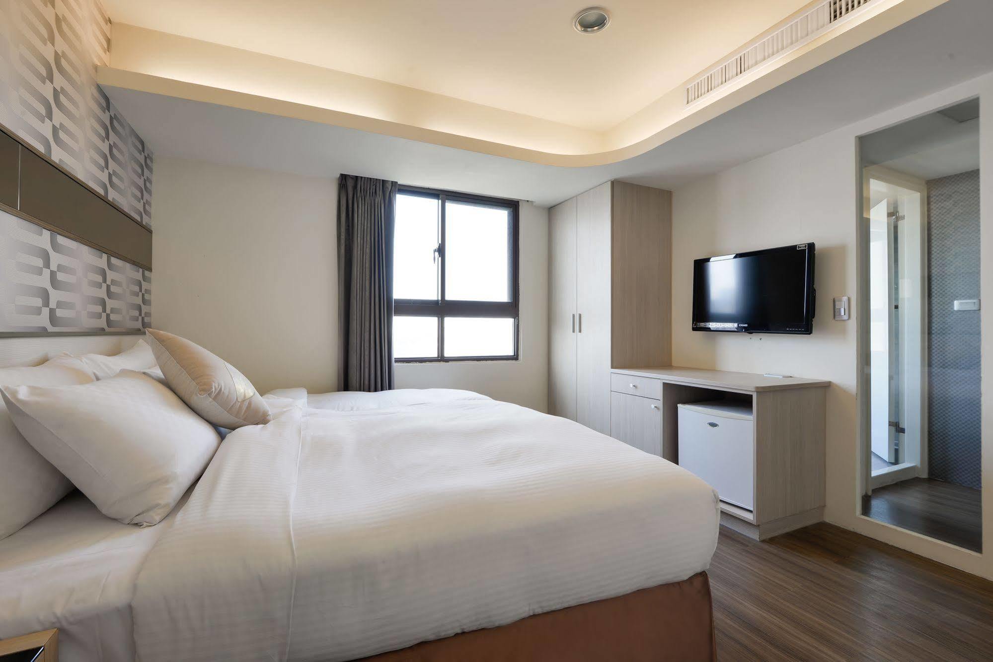 Taichung Saint Hotel Extérieur photo